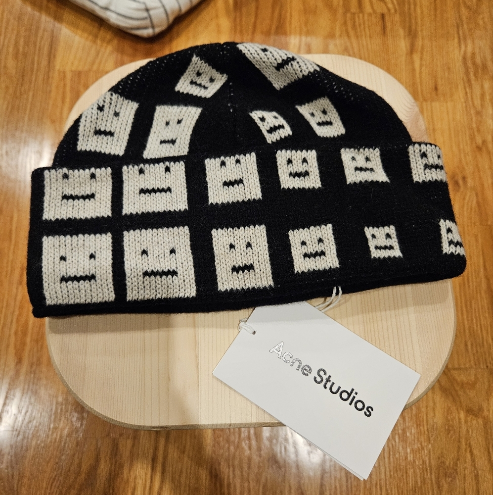 Acne Studios Kian Optical Beanie
